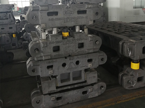 汽車(chē)模具2